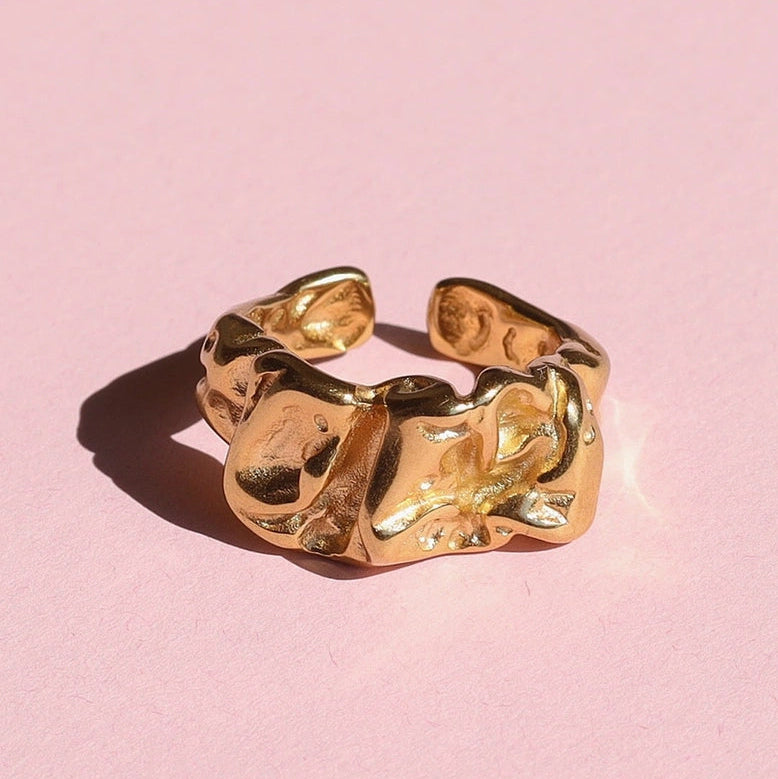 Luna Ring