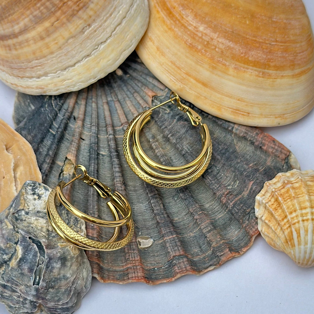Mia Hoops