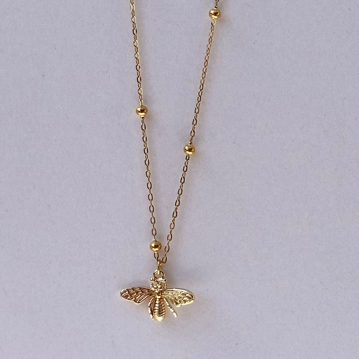 Abeja Halskette