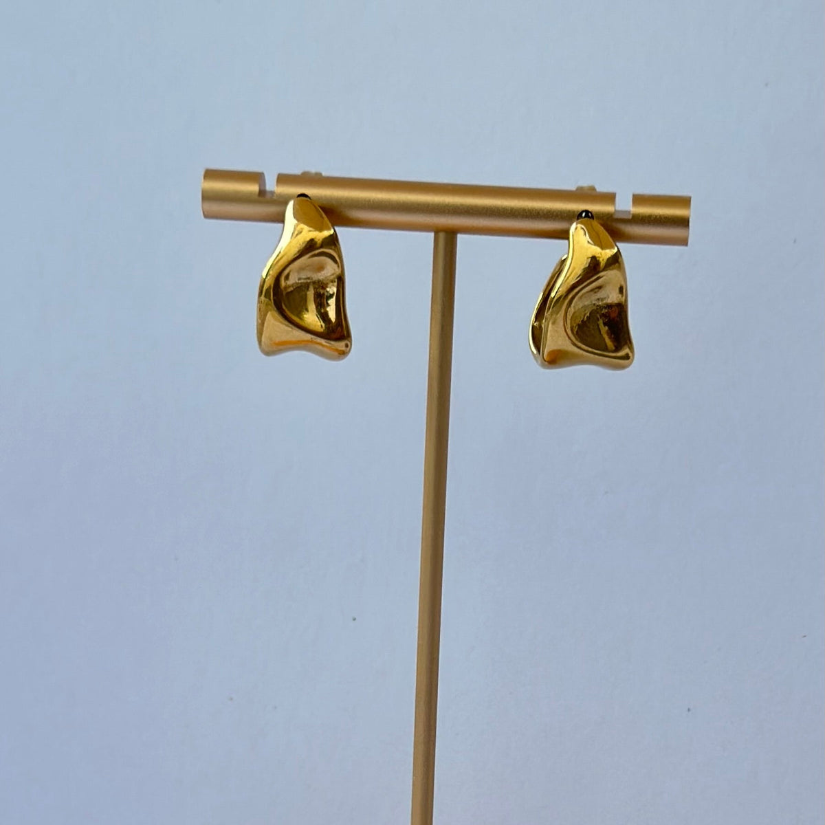 Luciana Studs