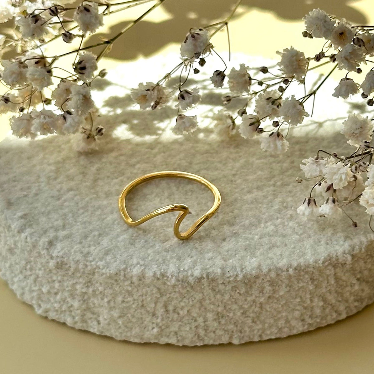 Naia Ring
