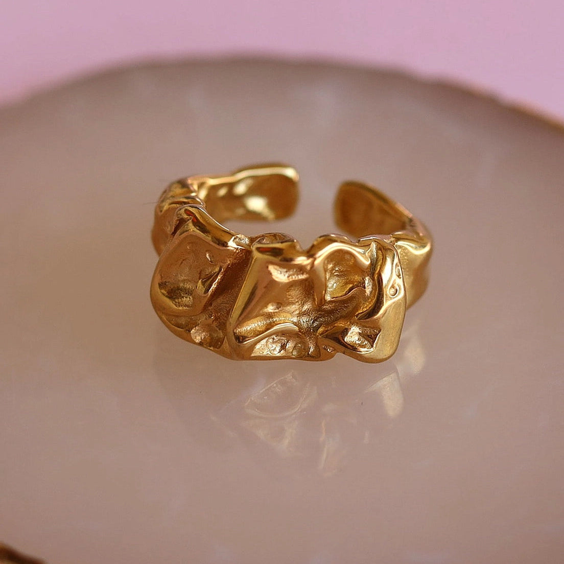 Luna Ring