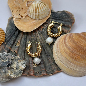 Adriana Hoops