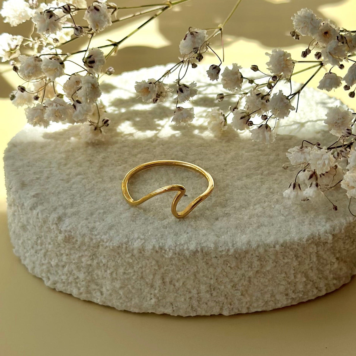 Naia Ring